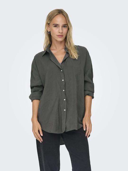 Actual product image Only Loose fit Shirt collar Sleeve cuffs with button Low set-in shoulder Shirt Shirt (XS)