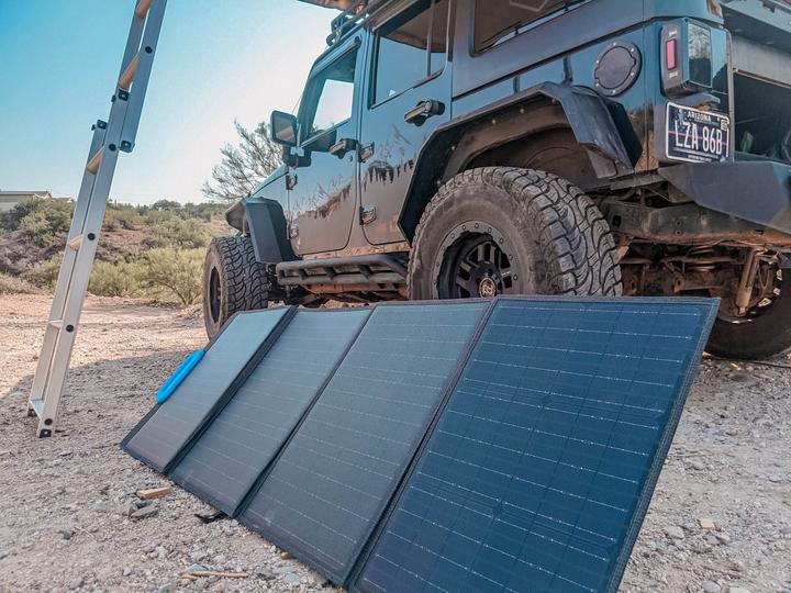 Productafbeelding Bluetti PV200 opvouwbaar zonnepaneel (200 W, 7.30 kg)