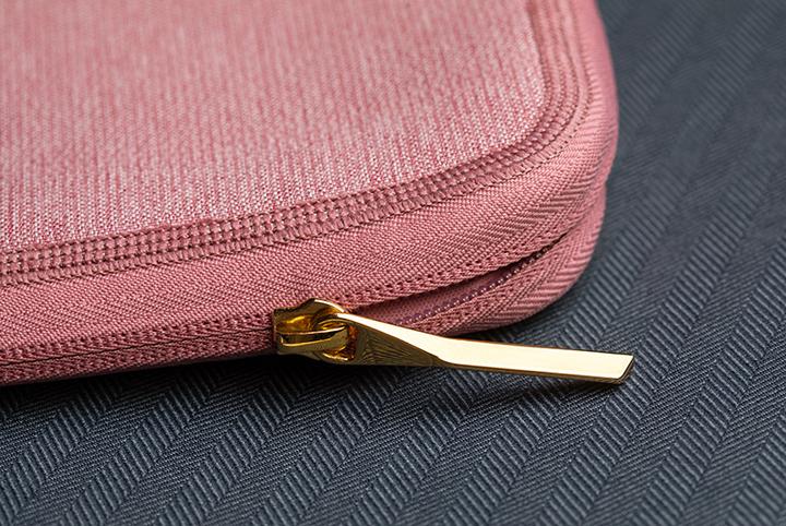 Actual product image Moshi CASE Pluma MacBook Pro 14 "(2021) carnation pink (14", Apple)