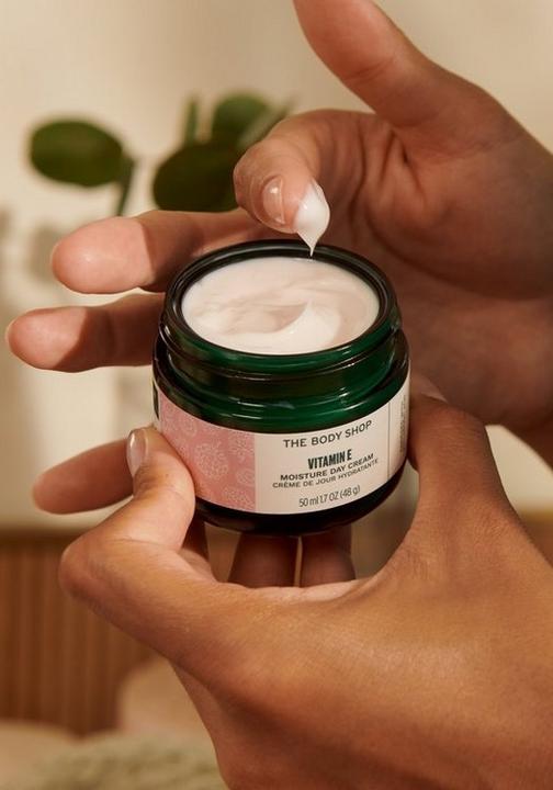 Image du produit Body Shop Crème hydratante à la vitamine E 50ml pour tous les types de peau (50 ml, Crème de jour)