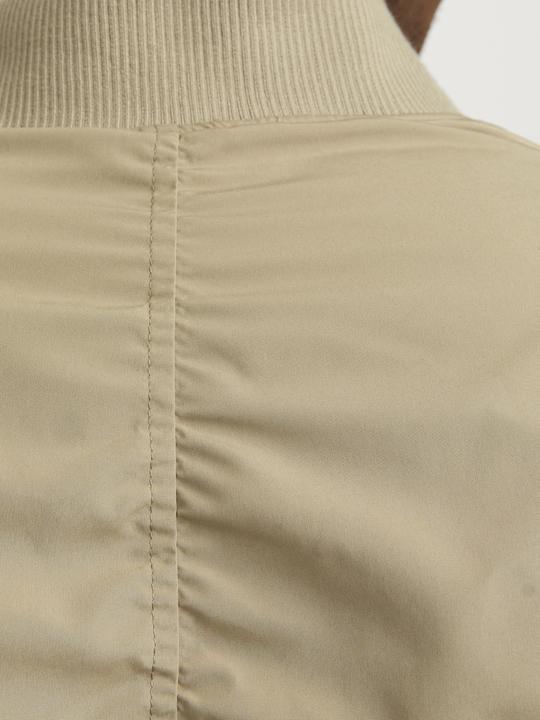 Produktbild Jack & Jones Jcokinetic Soft Utility Bomber Ln (S)