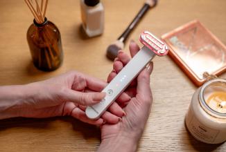 Image du produit Humanas Sonic Appareil de massage pour lifting du visage avec fonction EMS Aurora - blanc