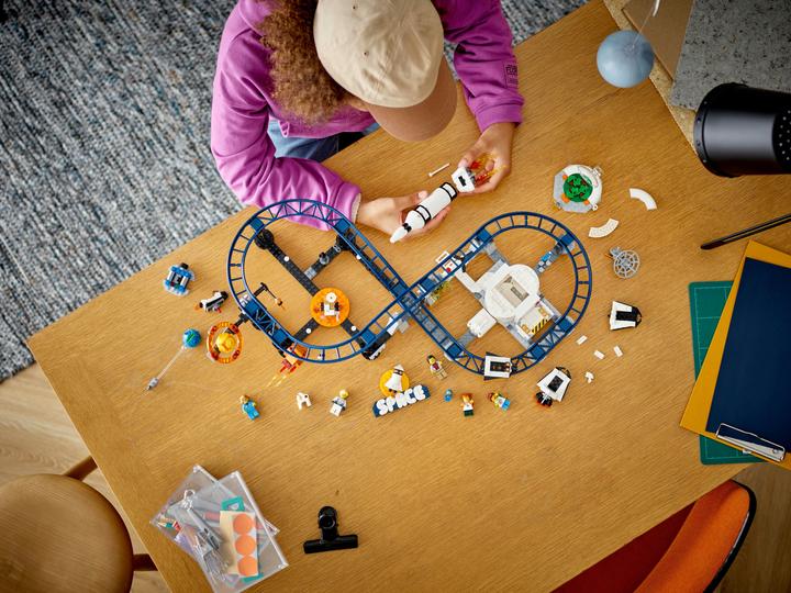 Produktbild LEGO Weltraum-Achterbahn (31142, LEGO Creator Expert)