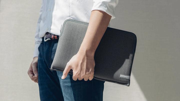 Produktbild Moshi Pluma Laptop Sleeve (14", Apple)