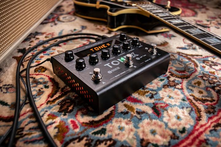 Immagine prodotto IK Multimedia Tonex (Chitarra elettrica)