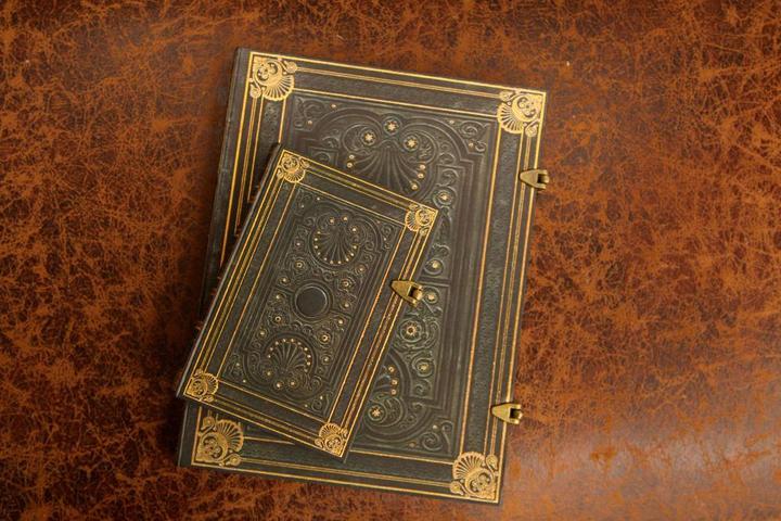 Produktbild Paperblanks Nocturnelle (210 x 300 mm, Liniert, Harter Einband)