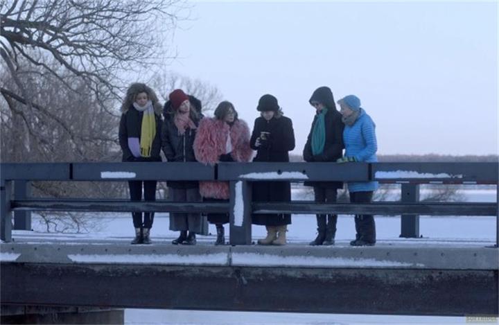 Image du produit Chantilly Bridge - Certaines amitiés durent toute une vie (DVD 3D, 2024, Allemand, Anglais)