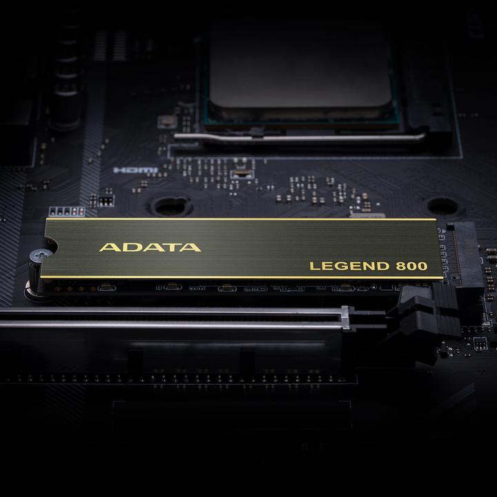 Image du produit Adata Légende 800 (2000 Go, M.2 2280)