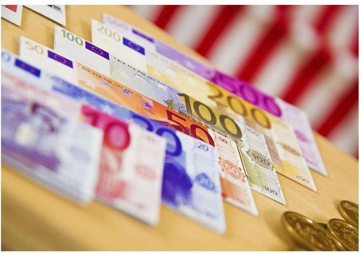 Actual product image Beeboo Play money Euro