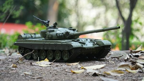 Immagine prodotto Es-toys Carro armato Heng Long RC Russo T-72 (RTR pronto all'uso)