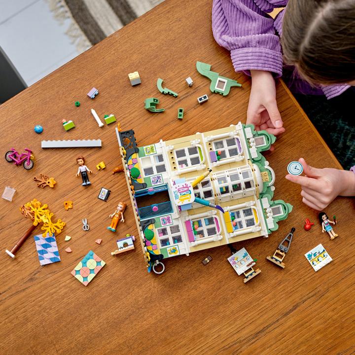 Image du produit LEGO L'école d'art d'Emma (41711, LEGO Friends)