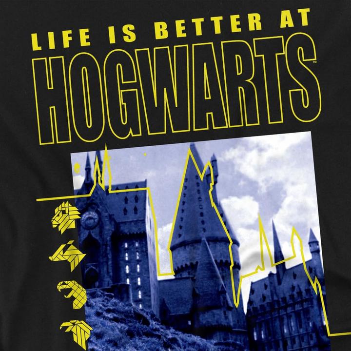 Image du produit - T-shirt LIFE IS BETTER AT HOGWARTS - Adulte (L)