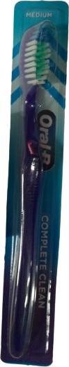 Produktbild Oral-B komplett saubere mittelgrosse Zahnbürste, 1 Stück (1 x)