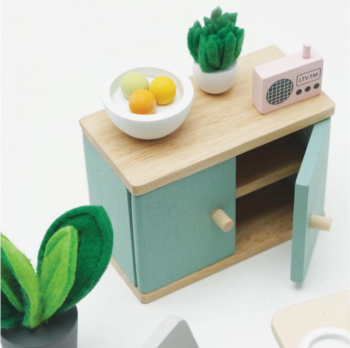Actual product image Le Toy Van Dining room furniture set