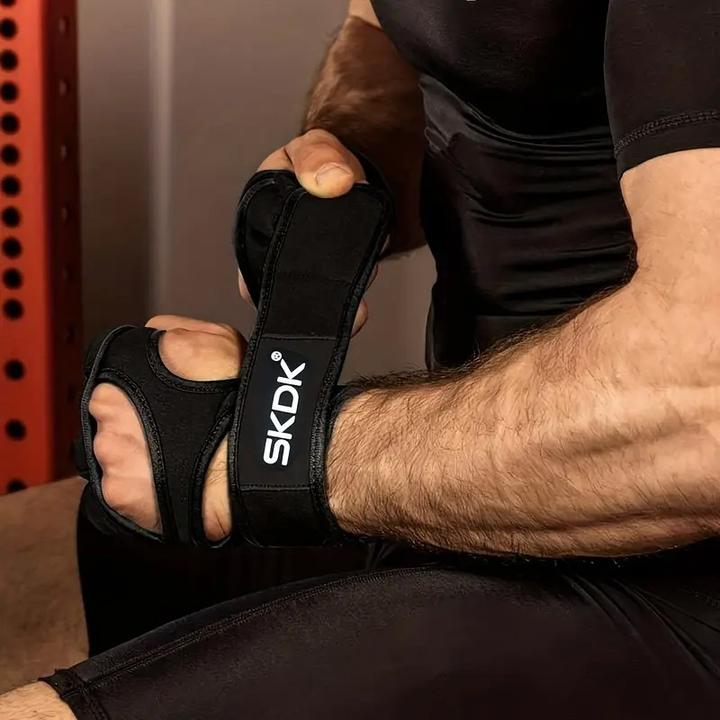 Image du produit Cbx Fitness-Handschuhe mit Handgelenkbandagen und Silikongel Grösse S (S)