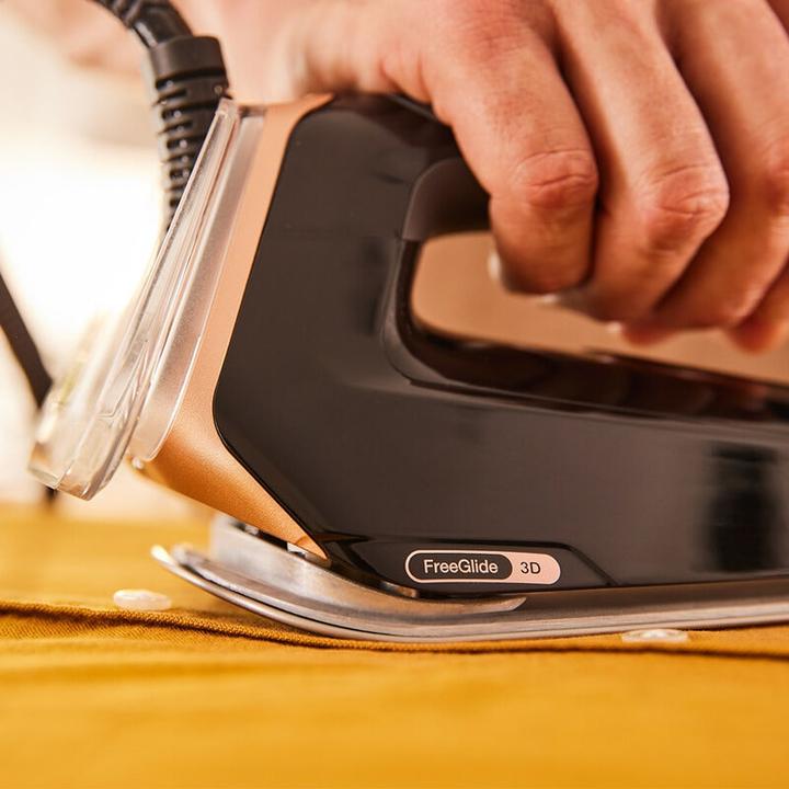 Actual product image Braun BRA IS9090BK Steam ironing station (2700 W, 750 g/min)