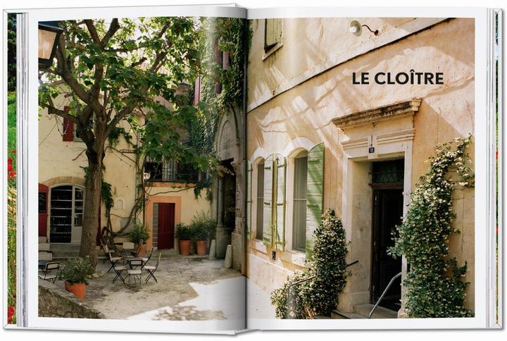Actual product image Living in Provence. 40th Ed (English, French, German, Barbara & René Stoeltie, Bags, Angelika Bags, 2023)