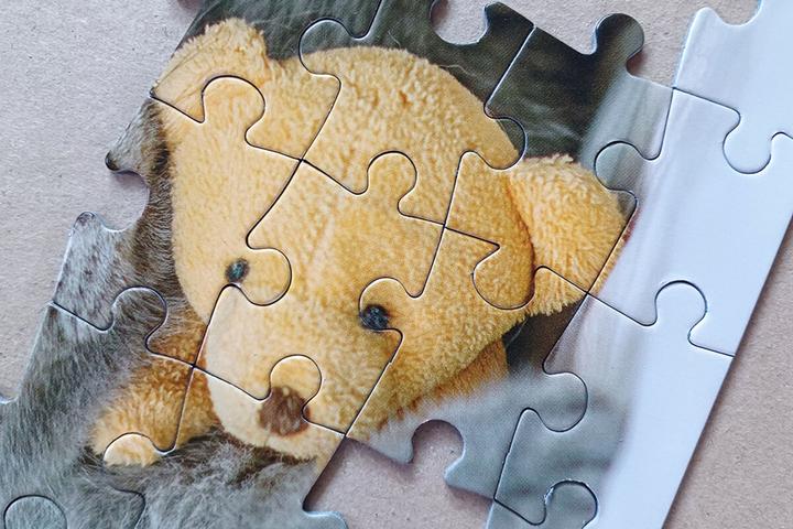 Produktbild Selecta Spielzeug Puzzle Süsses Kätzchen und schläfriger Hund, 100 Teile. (100 Teile)