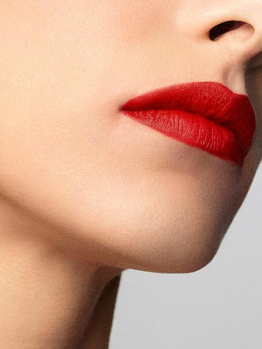 Actual product image Giorgio Armani Lip Maestro Velours (#402 Chinese Lacquer)