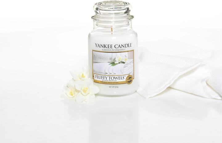 Produktbild Yankee Candle Fluffy Towels (411 g)