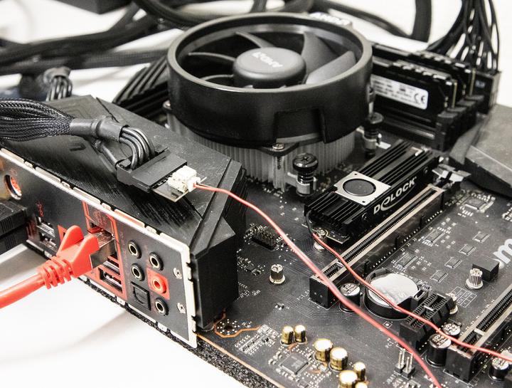 Produktbild Delock Kühlkörper mit Lüfter für M.2 SSD 2280 schwarz