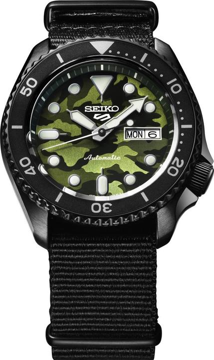 Actual product image Seiko 5 Sports Automatic (Analogue wristwatch, 43 mm)