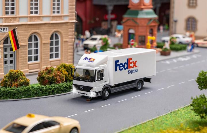 Actual product image Faller Car System Digital Truck MB Atego FedEx (HERPA)