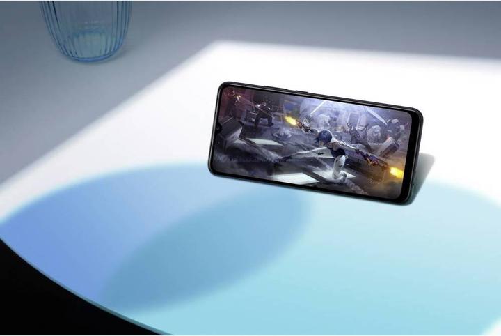 Image du produit OPPO A15 (32 Go, Noir dynamique, 6.52", Double SIM, 13 Mpx, 4G)