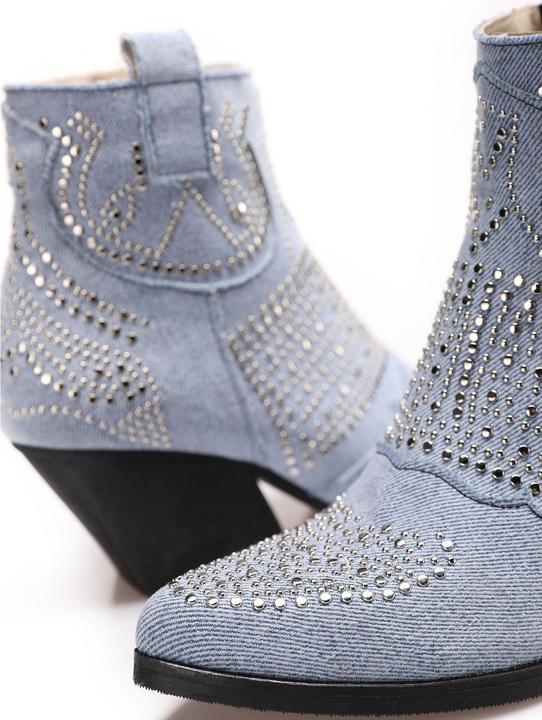 Produktbild Inuovo Diese hochwertige Stiefelette von überzeugt mit zahlreichen modischen Details. Der zusätzlich (37)