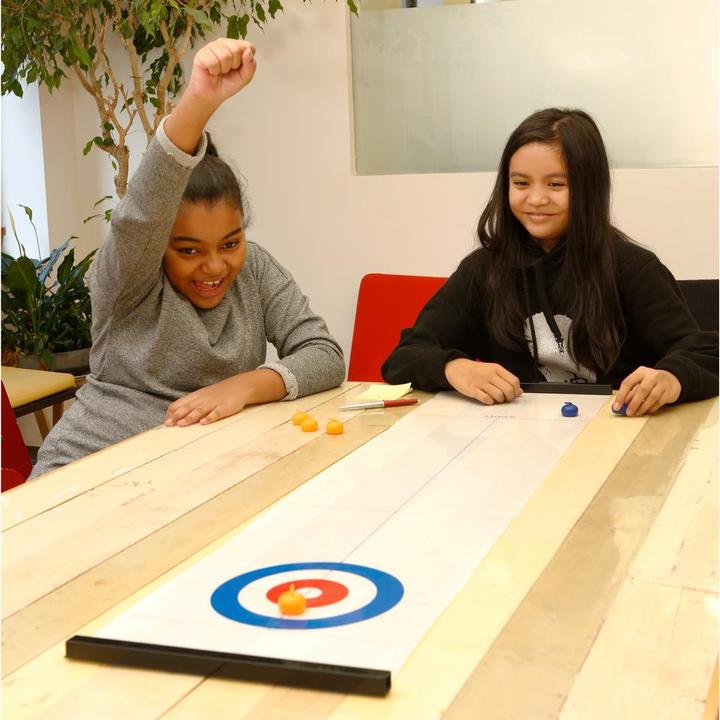 Image du produit Kikkerland Jeu de curling sur table