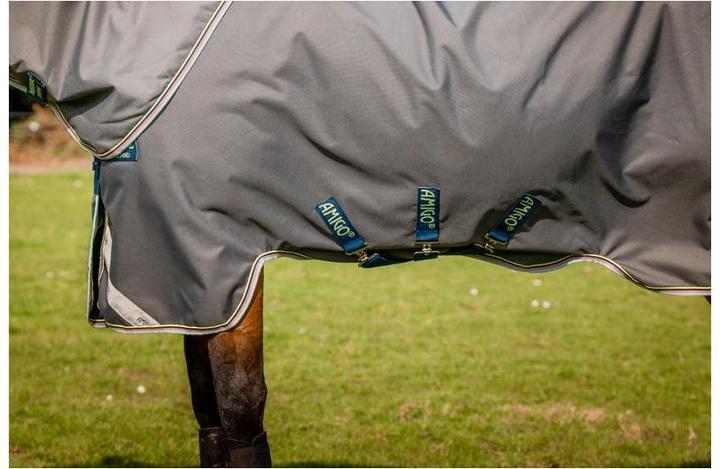 Produktbild Horseware Weidedecke mit Halsteil Amigo Bravo 12 Plus 250g (155 cm)