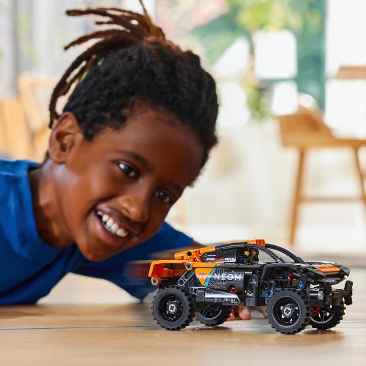 Actual product image LEGO NEOM McLaren Extreme E Race Car (42166, LEGO Technic)