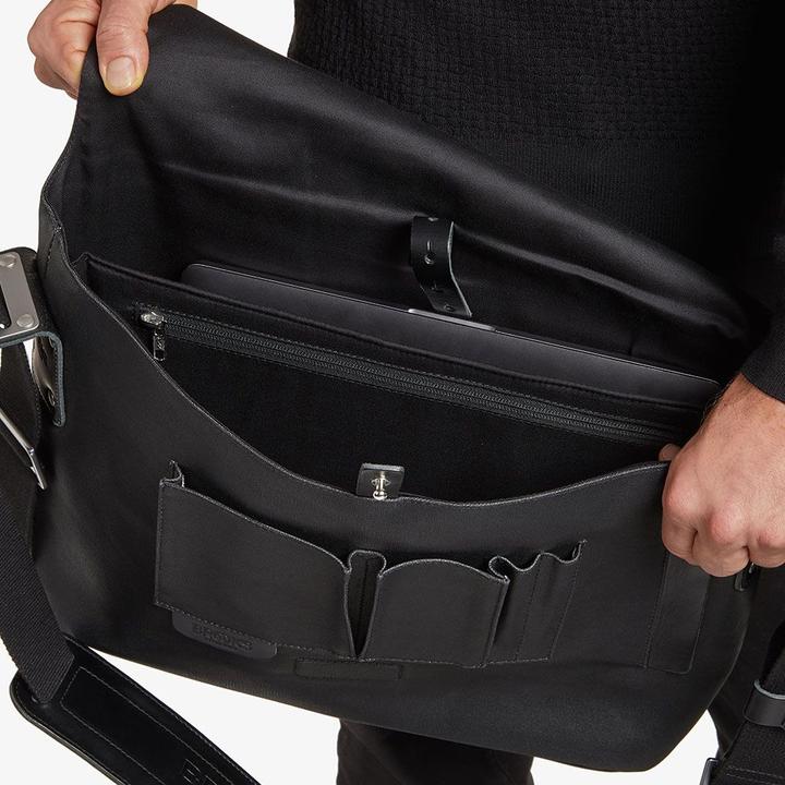 Actual product image Brooks England Barbican Canvas (13 l)