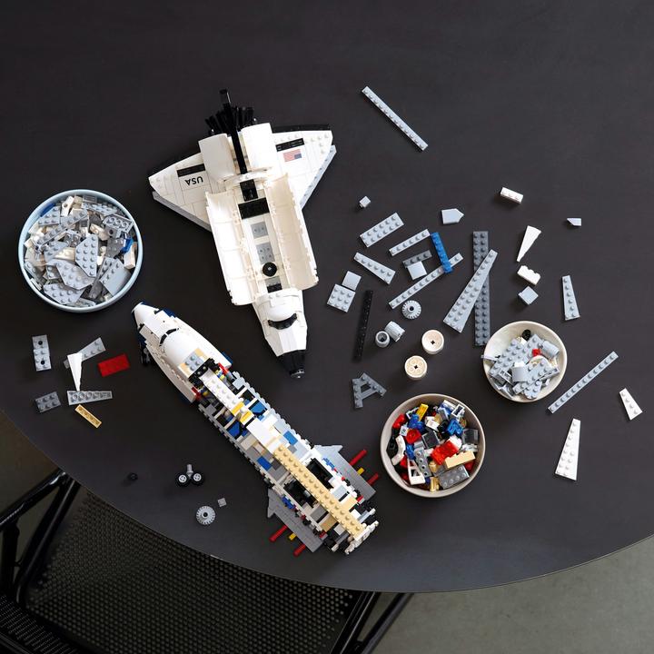 Actual product image LEGO 10360 Spaceshuttle-Transport-Jumbo