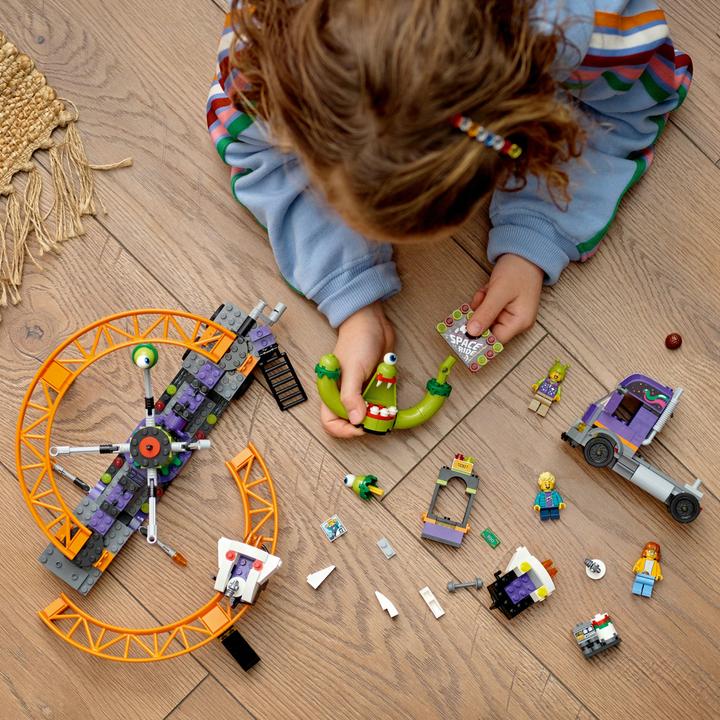 Image du produit LEGO Camion avec carrousel spatial (60313, LEGO City)