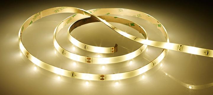 Produktbild Lunartec LED-Bettlicht für Einzelbett mit Bewegungssensor (Warmweiss, 120 cm, Indoor)