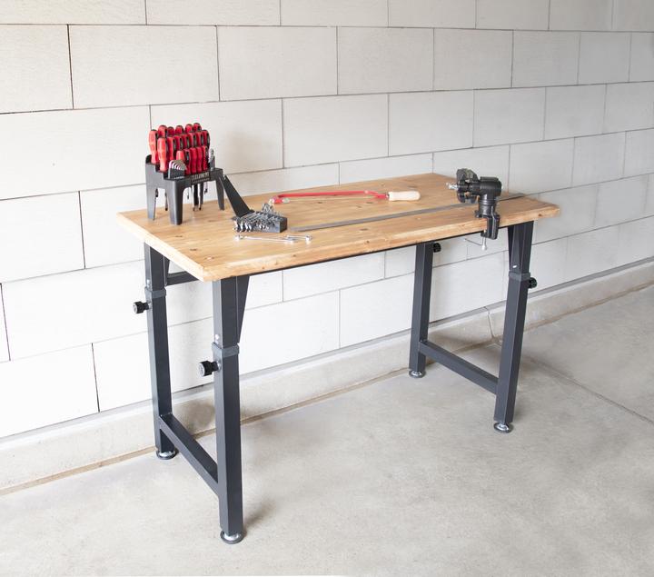 Produktbild CarTech Werkbank höhenverstellbar FSC® SQS-COC-100130 (135 cm, 60 cm)