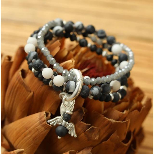Produktbild Andreani Armband aus echtem Schwarz-Weiss Jaspis mit Engelanhänger von (18 cm)