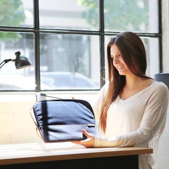 Immagine prodotto STM Custodia per notebook Grace (15 pollici) copertura protettiva Navy (15", Apple)