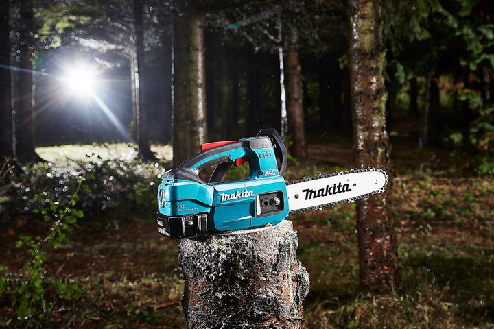 Actual product image Makita DUC254Z (Battery chain saw)