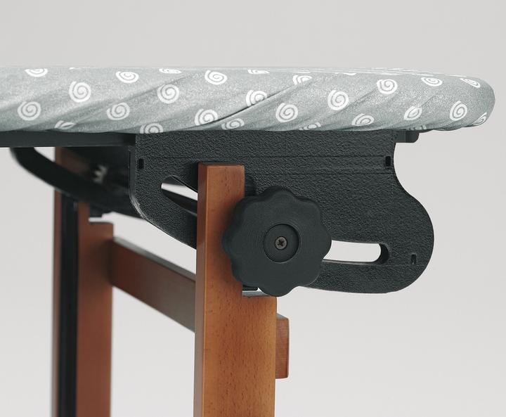 Actual product image Europe & Nature Ironing board (115 x 54 cm)