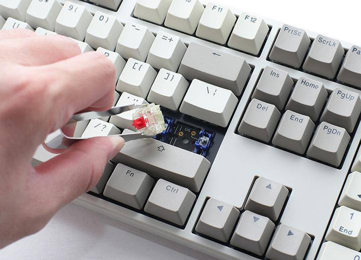 Produktbild Ducky Origin Vintage Gaming Tastatur, Cherry MX-Speed-Silver (DE, Kabelgebunden)