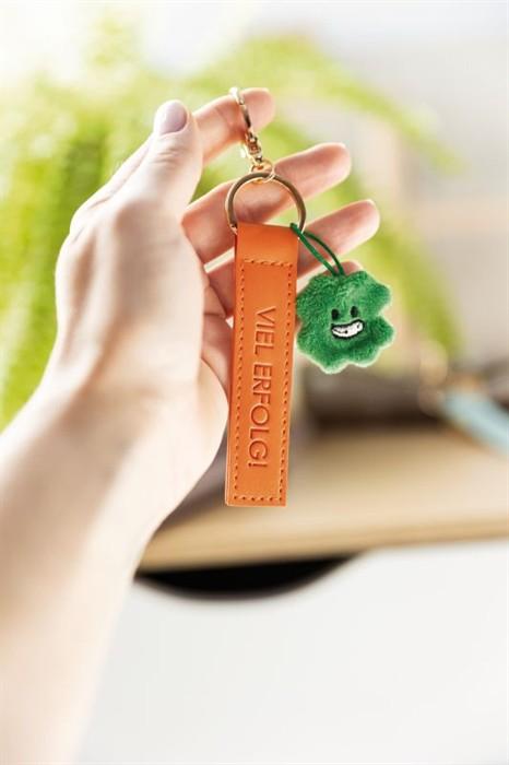 Immagine prodotto Magni NICI Schlüsselanhänger Viel Erfolg! Kunstlederband mit Kleeblatt orange 10cm