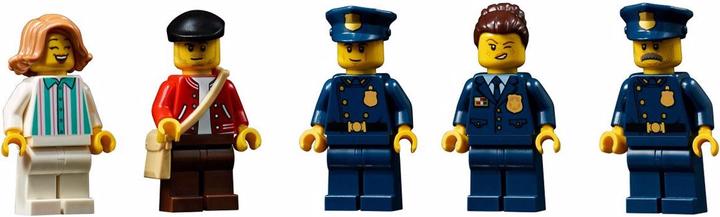 Actual product image LEGO Police Station (10278, LEGO Creator Expert, LEGO Rare Sets)