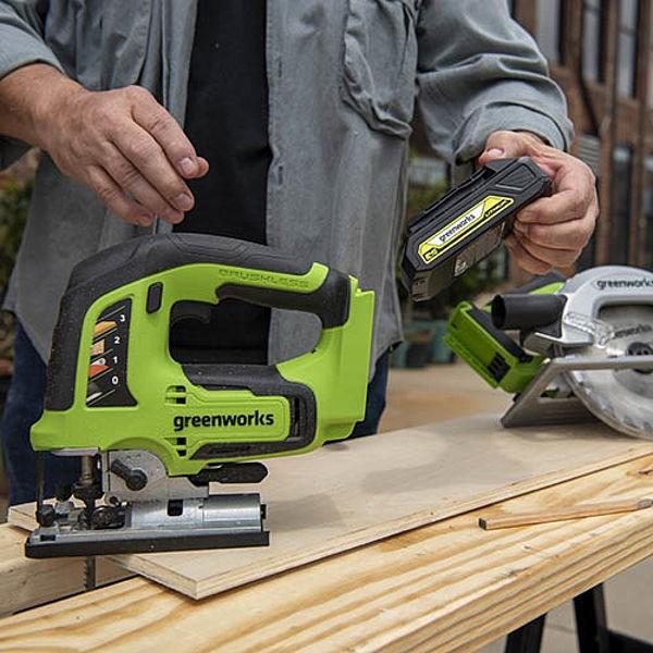 Actual product image Greenworks Emilia