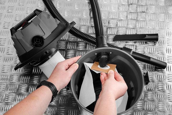Actual product image Graphite Workshop hoover Energy+ 18V Li-lon, wet and dry, 12L tank (Wet dry vacuum cleaner)