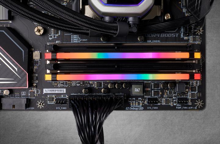 Immagine prodotto Corsair Vengeance RGB Pro (2 x 16GB, 3200 MHz, DDR4-RAM, DIMM)