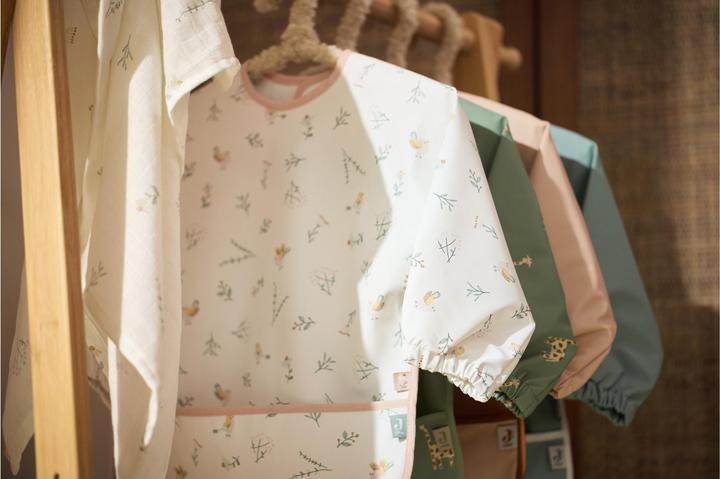 Actual product image Jollein Sleeve bib waterproof Lovely Birds 40 x 75 cm