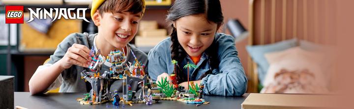 Produktbild LEGO Das Dorf der Wächter (71747, LEGO Ninjago)