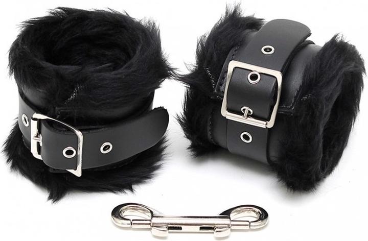 Actual product image Rimba Padded ankle cuffs with fur